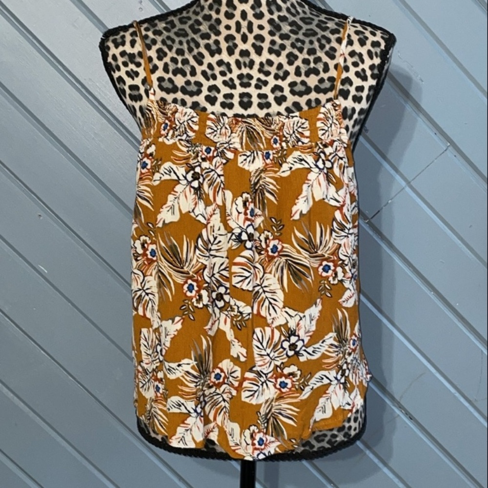 Evereve Brown Floral Strappy Sleeveless Top